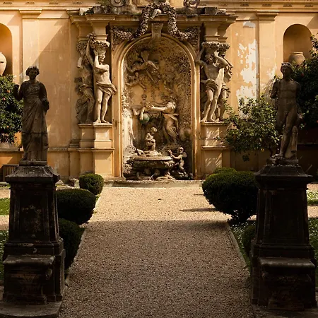 Vilon - Small Luxury Of The World 5*